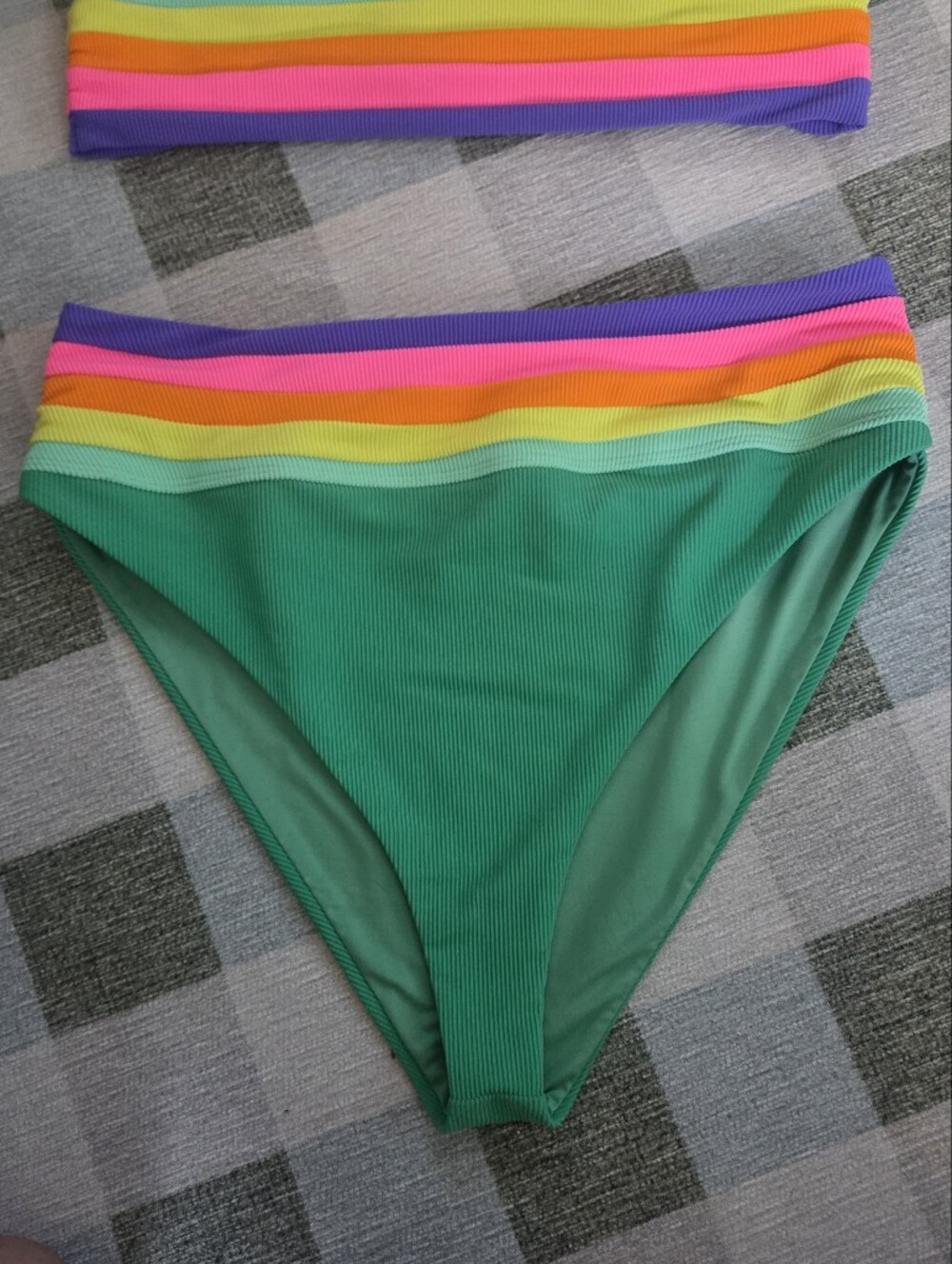 Beach Riot High Rise Bikini Kelly Green - Picture 2 of 9
